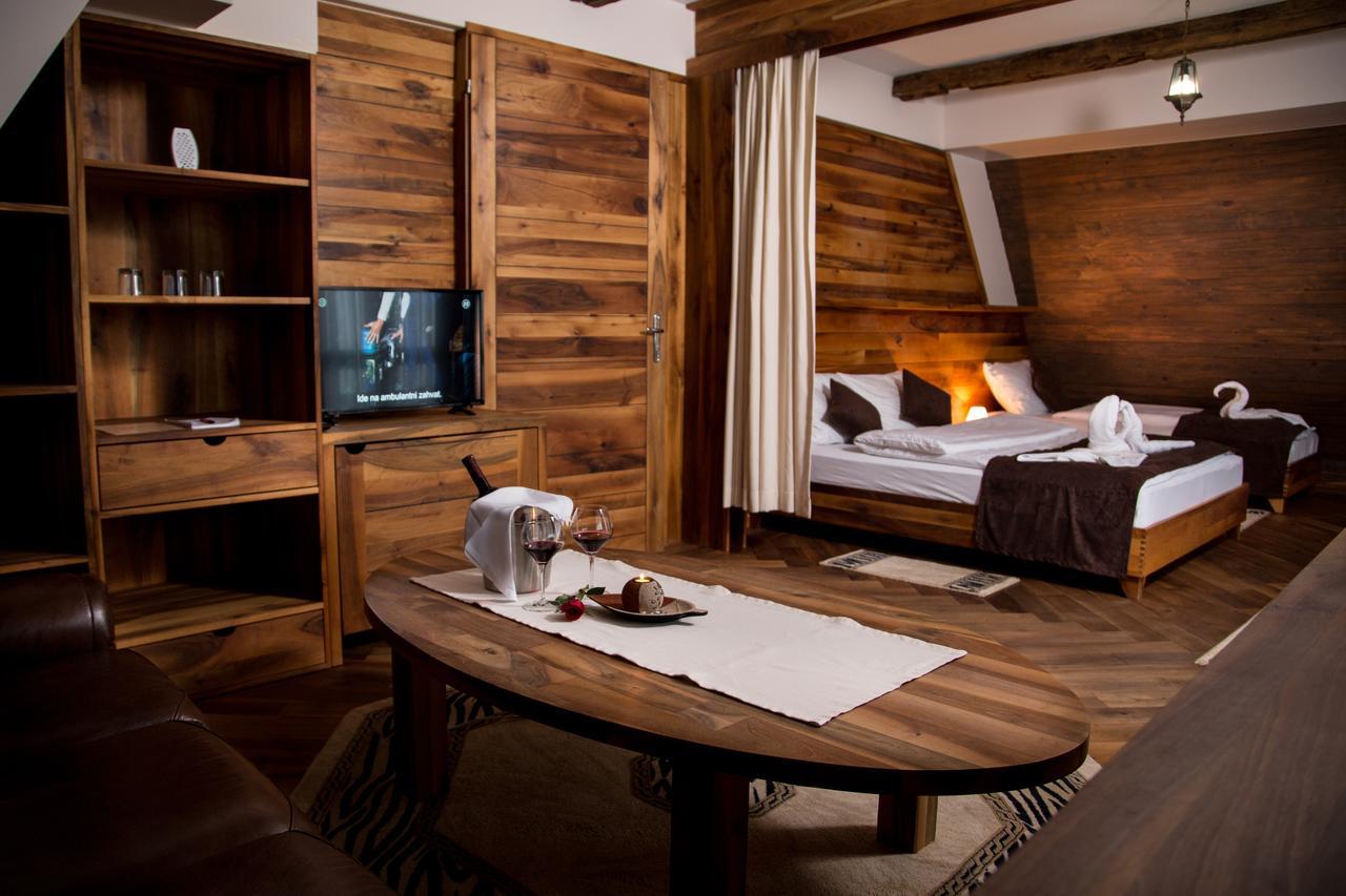 Hotel Babino Brdo Derventa Exterior photo