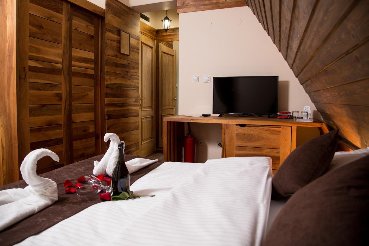 Hotel Babino Brdo Derventa Exterior photo